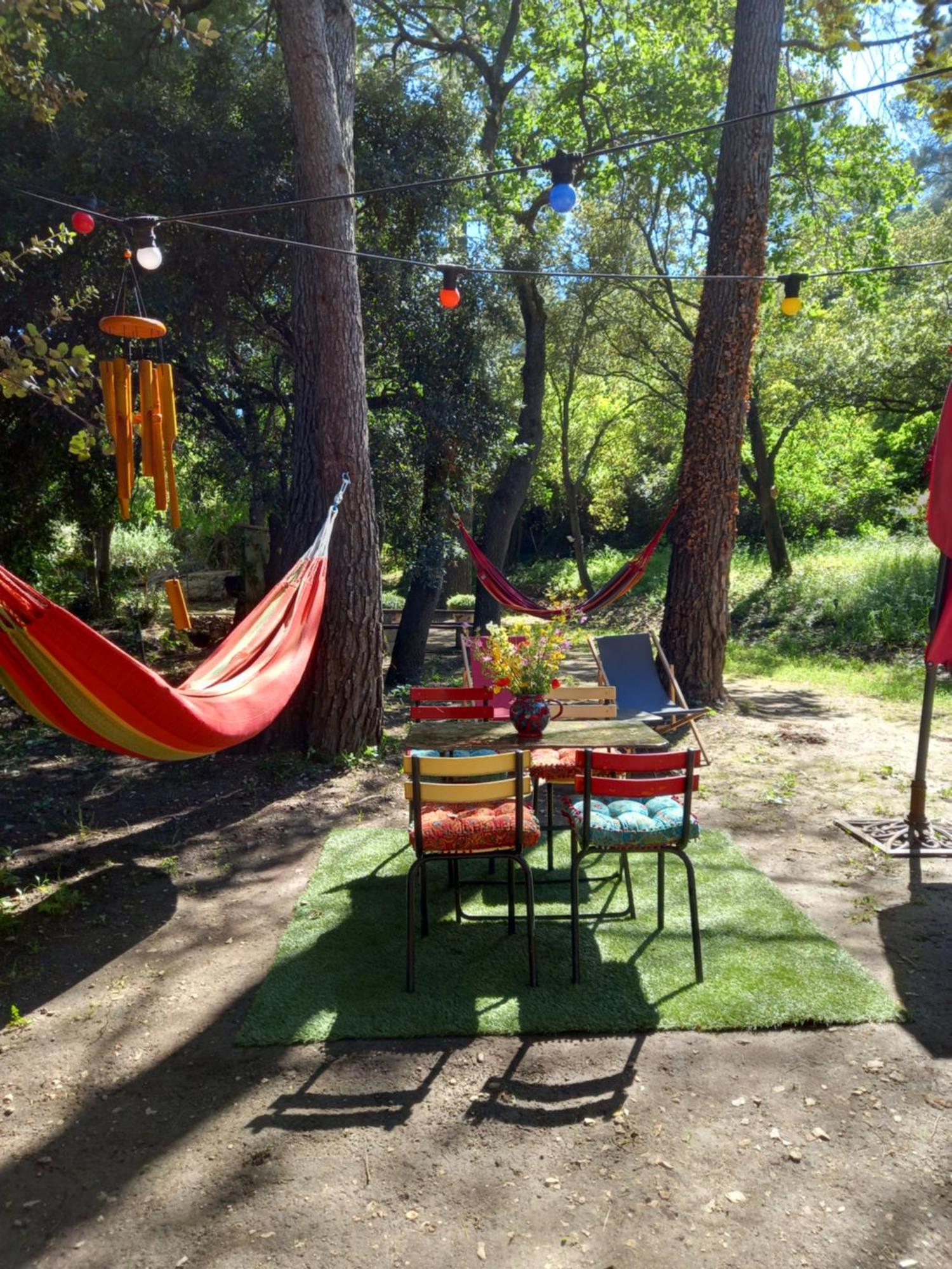 La Roulotte Du Petit Paradis Saint-Rémy-de-Provence Kültér fotó
